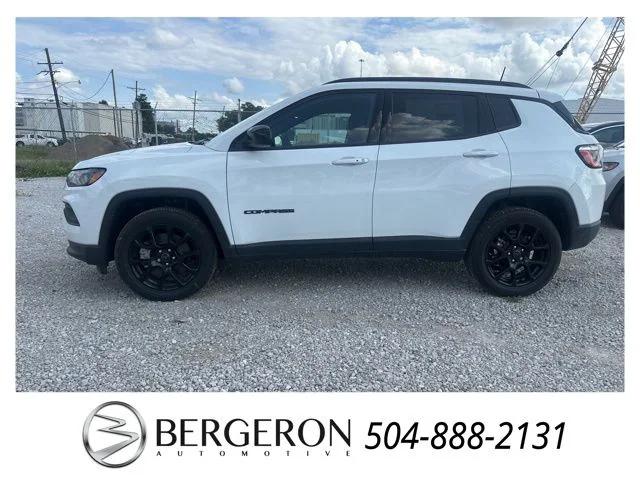 2025 Jeep Compass COMPASS LATITUDE 4X4