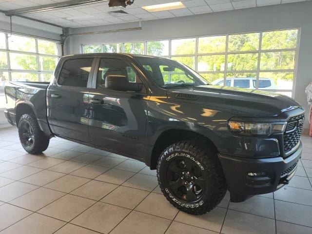 2025 RAM Ram 1500 RAM 1500 WARLOCK CREW CAB 4X4 57 BOX