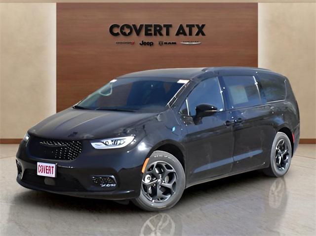 2025 Chrysler Pacifica Hybrid PACIFICA PLUG-IN HYBRID S APPEARANCE