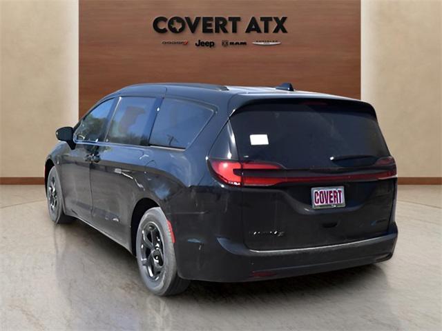 2025 Chrysler Pacifica Hybrid PACIFICA PLUG-IN HYBRID S APPEARANCE