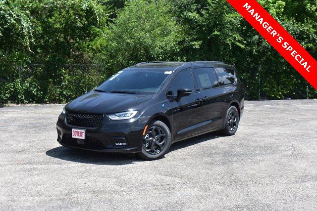 2025 Chrysler Pacifica Hybrid PACIFICA PLUG-IN HYBRID S APPEARANCE