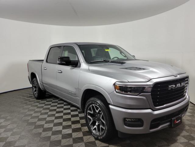 2025 RAM Ram 1500 RAM 1500 LARAMIE CREW CAB 4X4 57 BOX