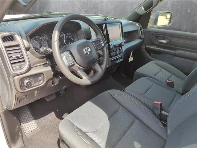 2025 RAM Ram 1500 RAM 1500 TRADESMAN CREW CAB 4X2 57 BOX