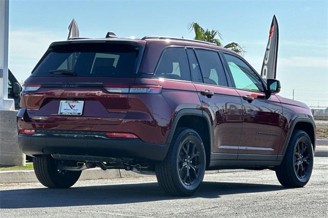 2025 Jeep Grand Cherokee GRAND CHEROKEE ALTITUDE 4X4