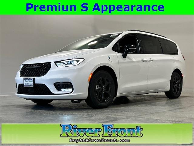 2025 Chrysler Pacifica Hybrid PACIFICA PLUG-IN HYBRID S APPEARANCE