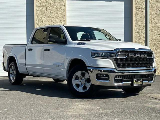 2025 RAM Ram 1500 RAM 1500 BIG HORN CREW CAB 4X4 64 BOX