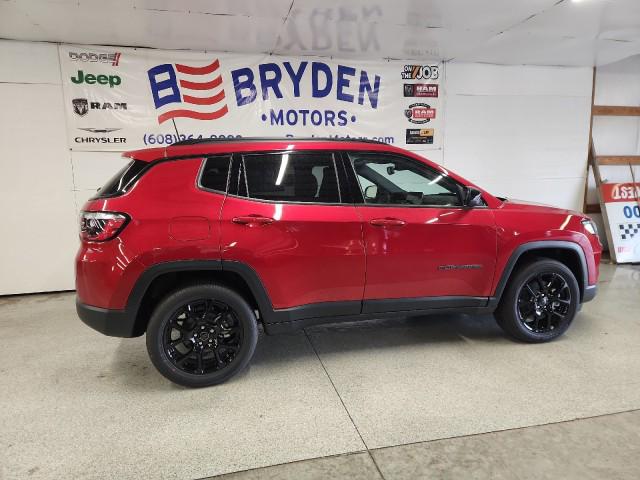 2025 Jeep Compass COMPASS LATITUDE 4X4