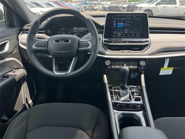 2025 Jeep Compass COMPASS SPORT 4X4