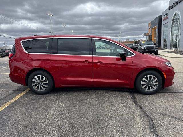 2025 Chrysler Pacifica Hybrid PACIFICA PLUG-IN HYBRID SELECT