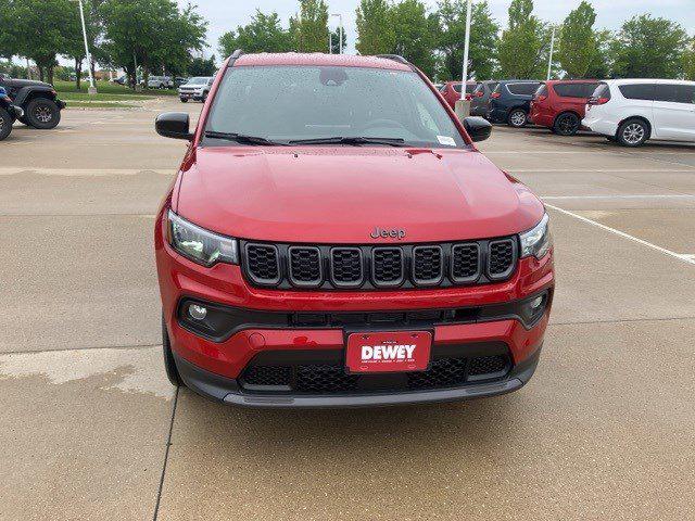 2025 Jeep Compass COMPASS LATITUDE 4X4