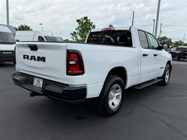 2025 RAM Ram 1500 RAM 1500 TRADESMAN QUAD CAB 4X2 64 BOX