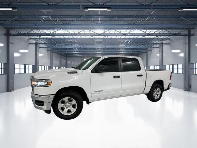 2025 RAM Ram 1500 RAM 1500 TRADESMAN CREW CAB 4X4 57 BOX