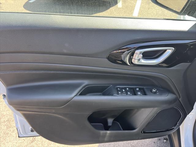 New 2025 Jeep Compass Latitude New 2025 Jeep Compass Latitude