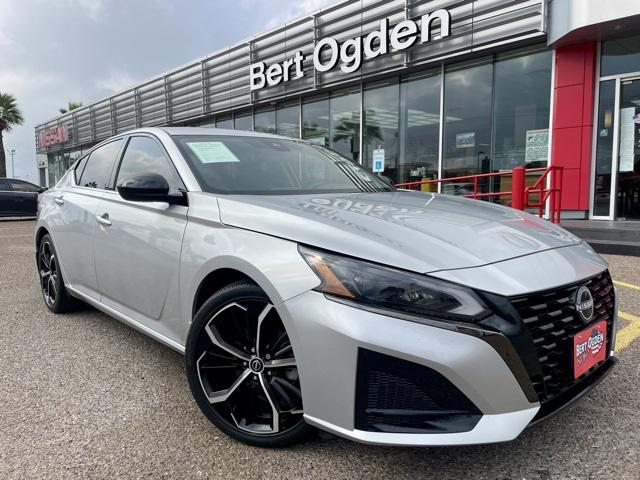 2023 Nissan Altima SR FWD