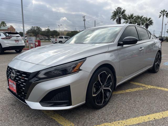 2023 Nissan Altima SR FWD