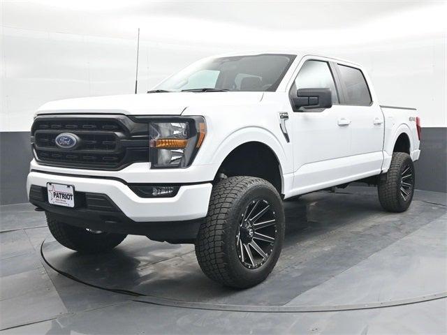 2023 Ford F-150 XLT **LIFTED**