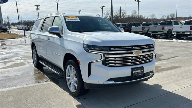 2023 Chevrolet Suburban 4WD Premier
