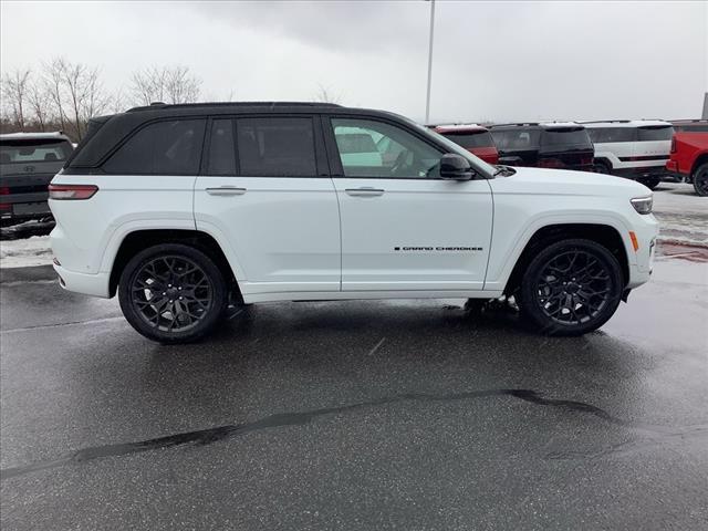 2025 Jeep Grand Cherokee GRAND CHEROKEE SUMMIT 4X4