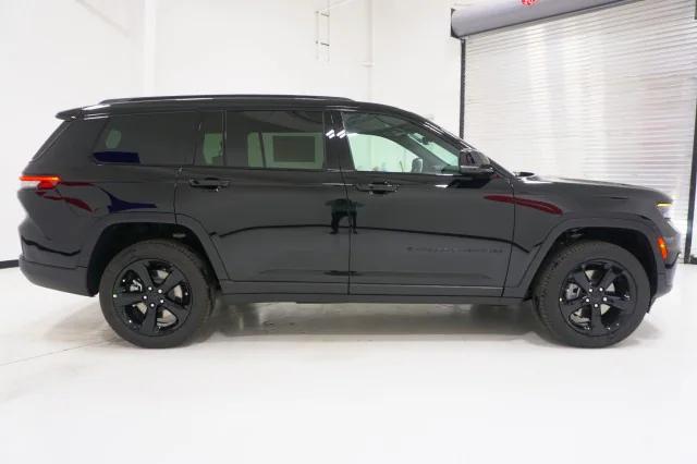 2025 Jeep Grand Cherokee GRAND CHEROKEE L LIMITED 4X2