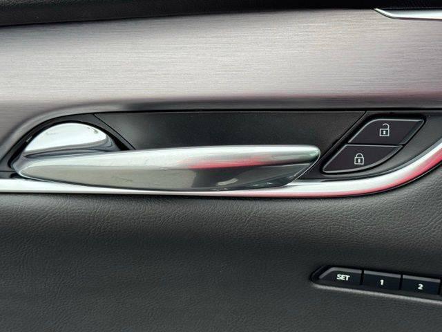 2025 Cadillac XT6 AWD Luxury