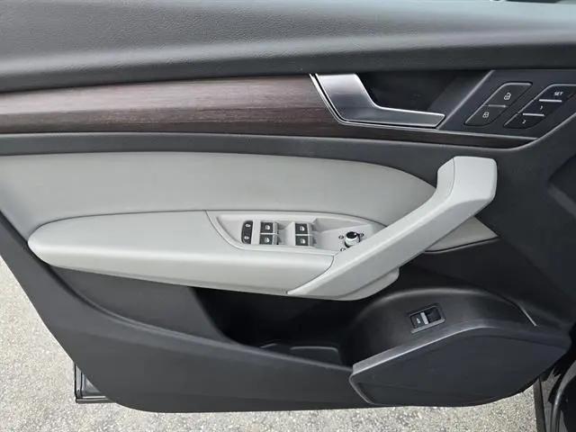 2022 Audi Q5 Premium 45 TFSI S line quattro S tronic