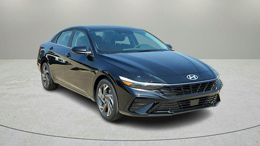 2025 Hyundai Elantra 2.0 SEL Convenience IVT's photo