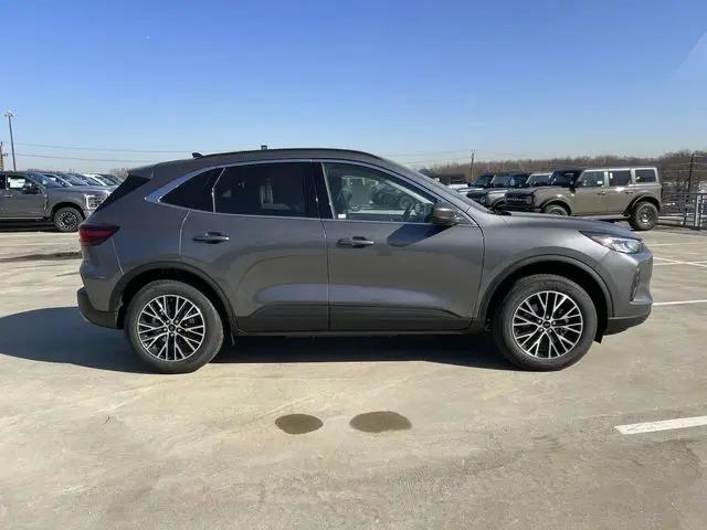 2025 Ford Escape PHEV