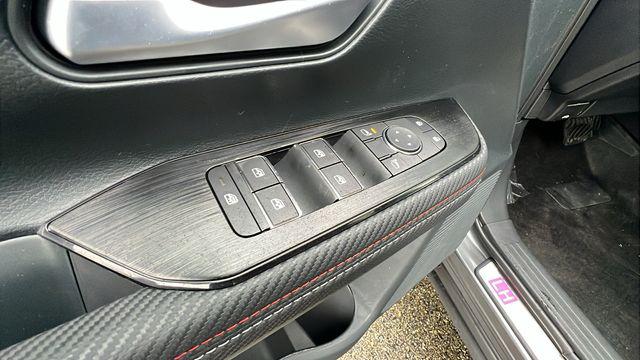 2025 Nissan Kicks SR Intelligent AWD