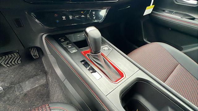 2025 Nissan Kicks SR Intelligent AWD