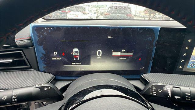 2025 Nissan Kicks SR Intelligent AWD