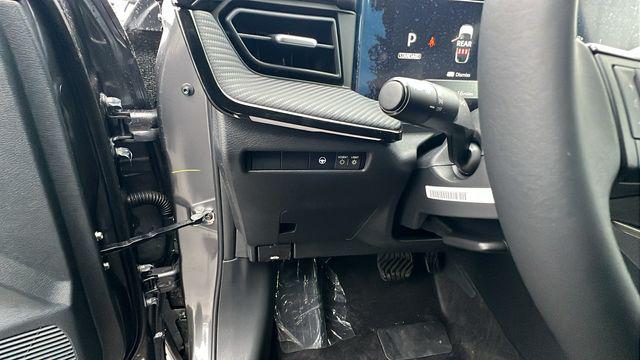 2025 Nissan Kicks SR Intelligent AWD