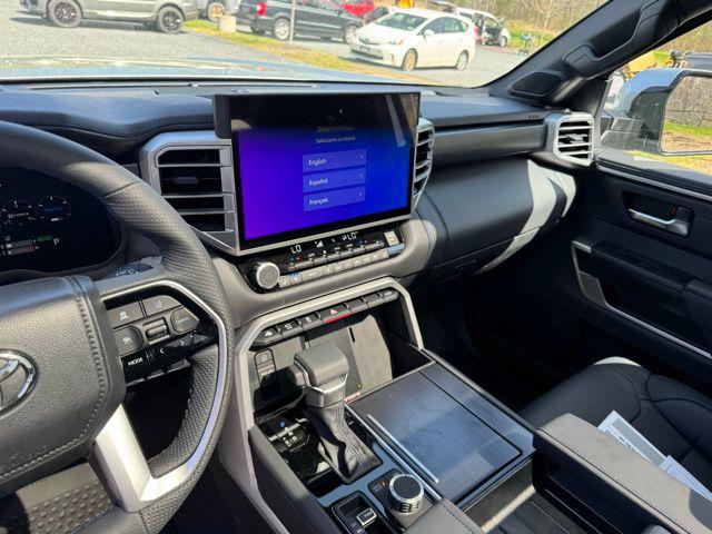 2025 Toyota Tundra Platinum Hybrid CrewMax 5.5' Bed