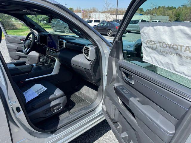2025 Toyota Tundra Platinum Hybrid CrewMax 5.5' Bed