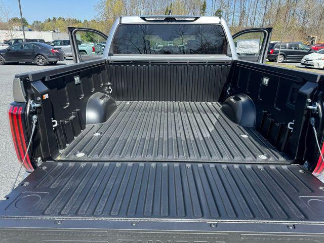 2025 Toyota Tundra Platinum Hybrid CrewMax 5.5' Bed
