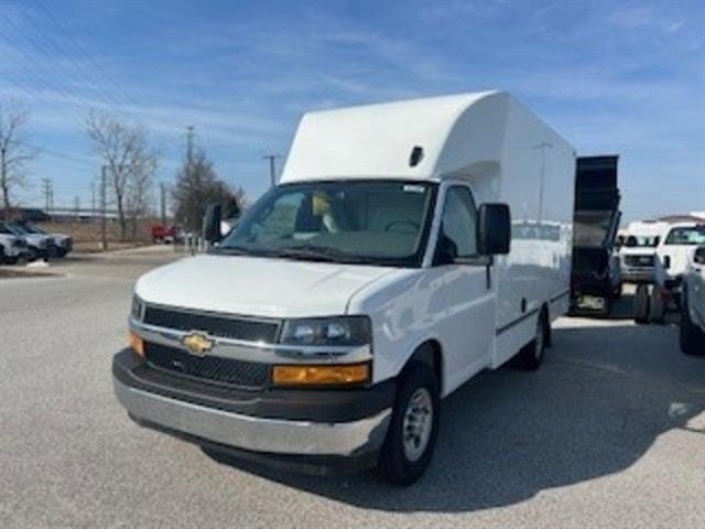 2024 Chevrolet Express Cutaway Work Van