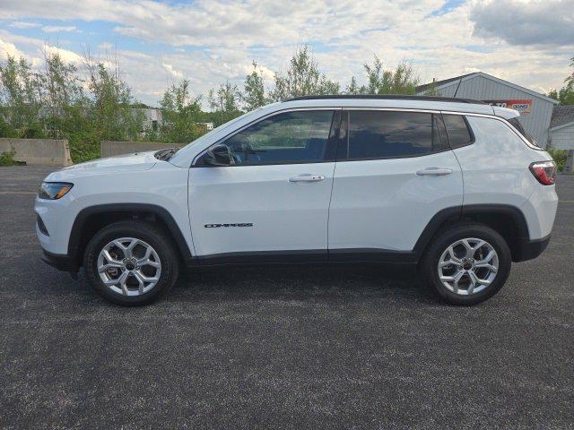 2025 Jeep Compass COMPASS LATITUDE 4X4