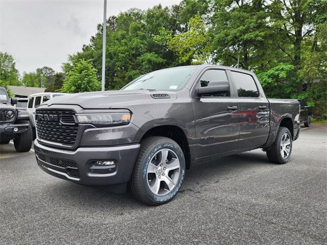 2025 RAM Ram 1500 RAM 1500 TRADESMAN CREW CAB 4X2 57 BOX