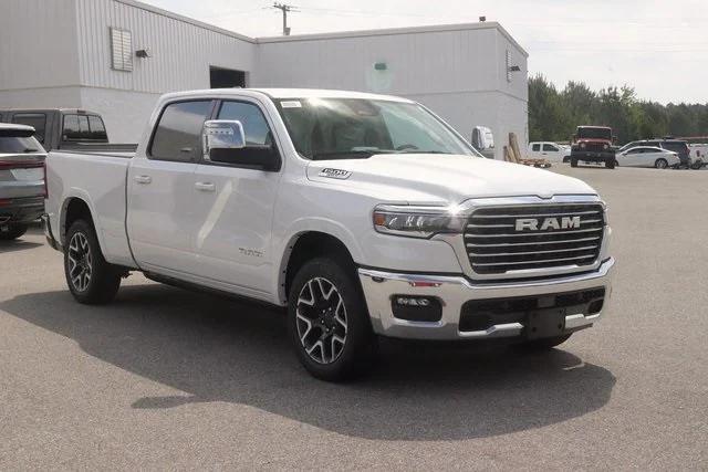 2025 RAM Ram 1500 RAM 1500 LARAMIE CREW CAB 4X4 64 BOX