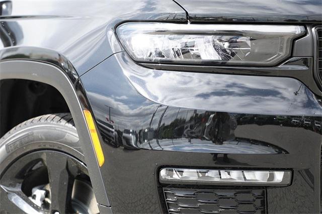 2025 Jeep Grand Cherokee GRAND CHEROKEE L LIMITED 4X2