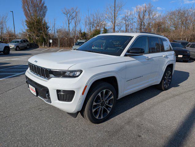 2025 Jeep Grand Cherokee GRAND CHEROKEE OVERLAND 4X4