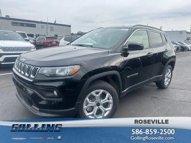2025 Jeep Compass COMPASS LATITUDE 4X4