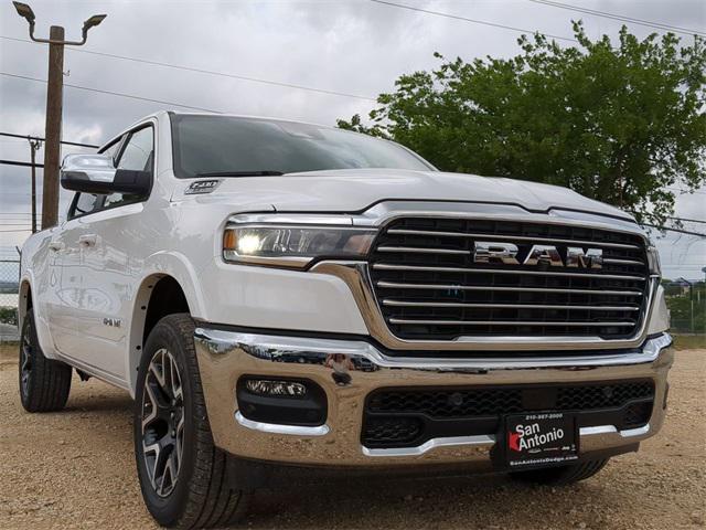2025 RAM Ram 1500 RAM 1500 LARAMIE CREW CAB 4X2 57 BOX