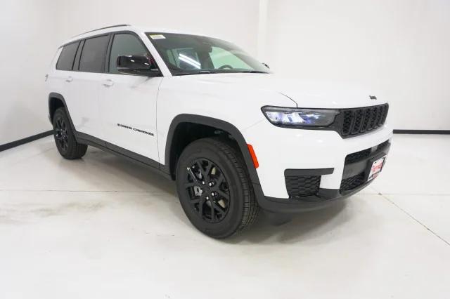 2025 Jeep Grand Cherokee GRAND CHEROKEE L ALTITUDE X 4X2
