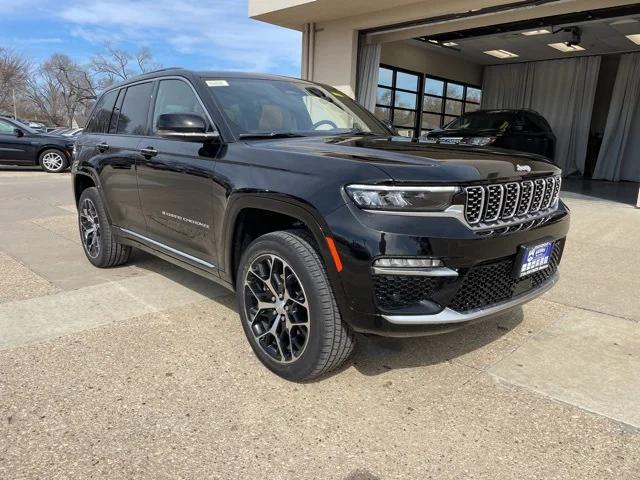 2025 Jeep Grand Cherokee GRAND CHEROKEE SUMMIT RESERVE 4X4
