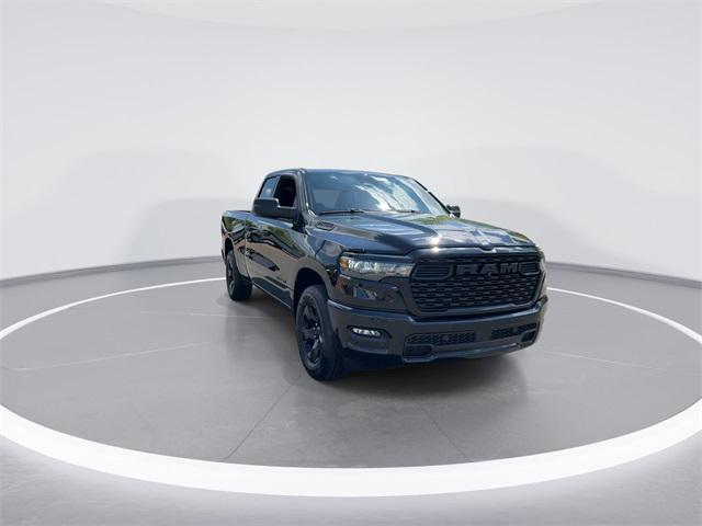 2025 RAM Ram 1500 RAM 1500 TRADESMAN QUAD CAB 4X2 64 BOX