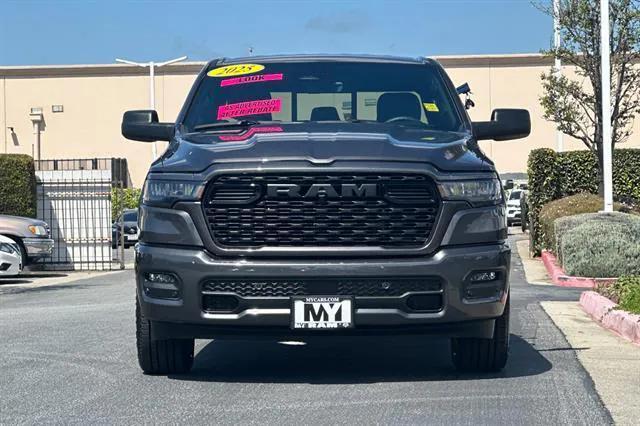 2025 RAM Ram 1500 RAM 1500 TRADESMAN CREW CAB 4X2 57 BOX
