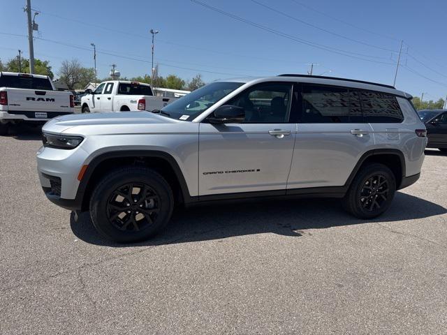 2025 Jeep Grand Cherokee GRAND CHEROKEE L ALTITUDE 4X4