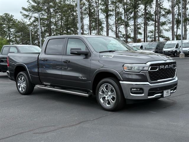2025 RAM Ram 1500 RAM 1500 BIG HORN CREW CAB 4X4 64 BOX