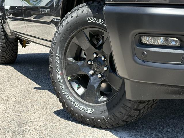 2025 RAM Ram 1500 RAM 1500 WARLOCK CREW CAB 4X4 57 BOX