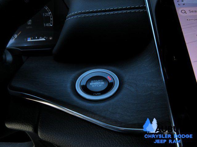 2025 Jeep Grand Cherokee Overland 4x4